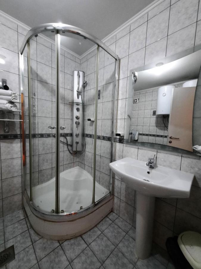 Motel Tiron Kakanj Zewnętrze zdjęcie