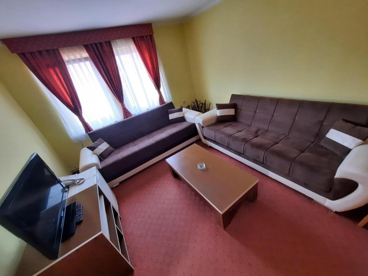 Motel Tiron Kakanj Zewnętrze zdjęcie