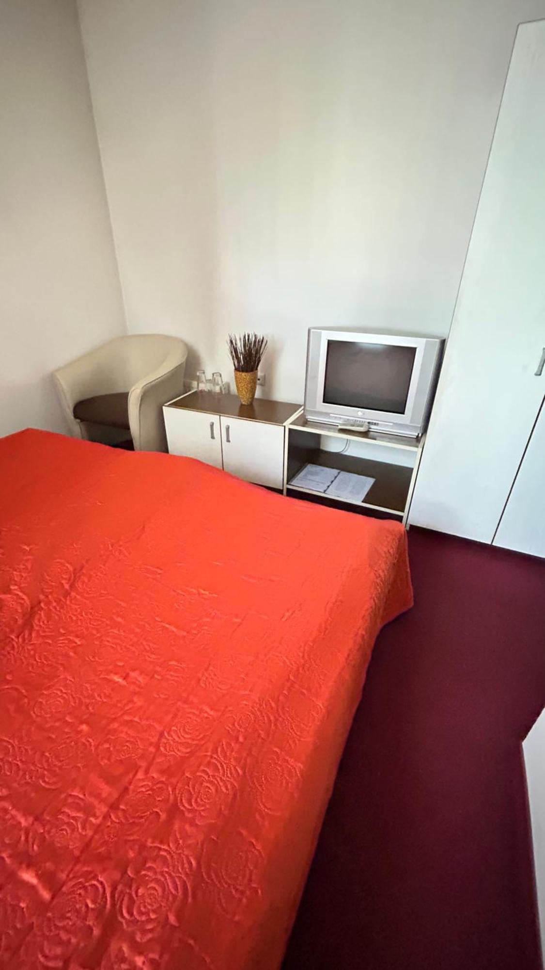 Motel Tiron Kakanj Zewnętrze zdjęcie